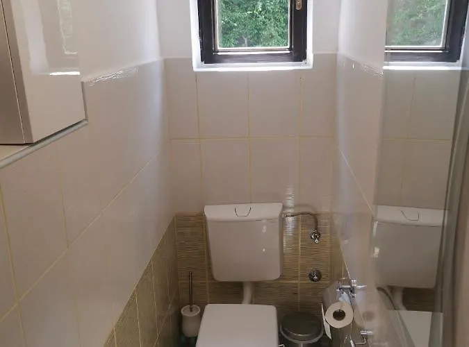 Sunshine 公寓 茨里克韦尼察